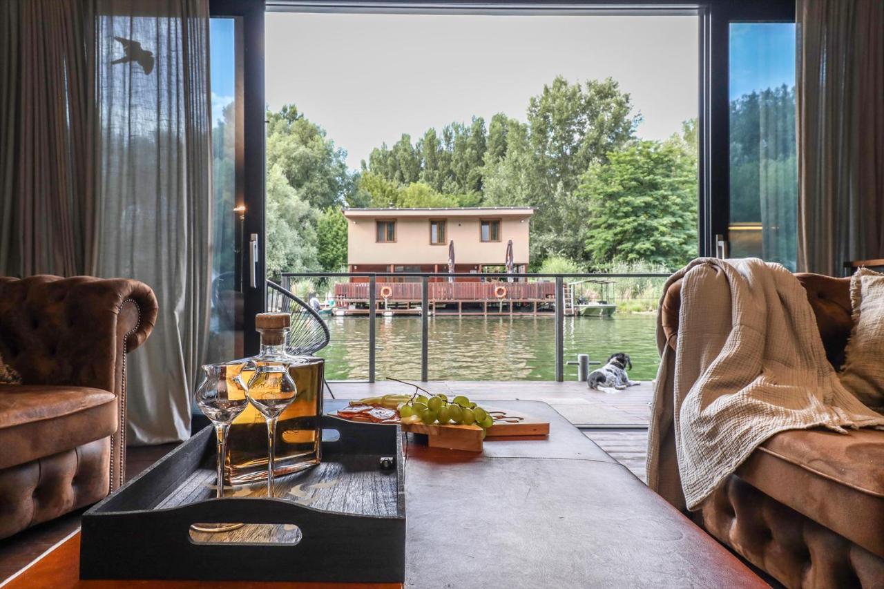 Hausbot U Rybara A Kacky Villa Bratislava Buitenkant foto